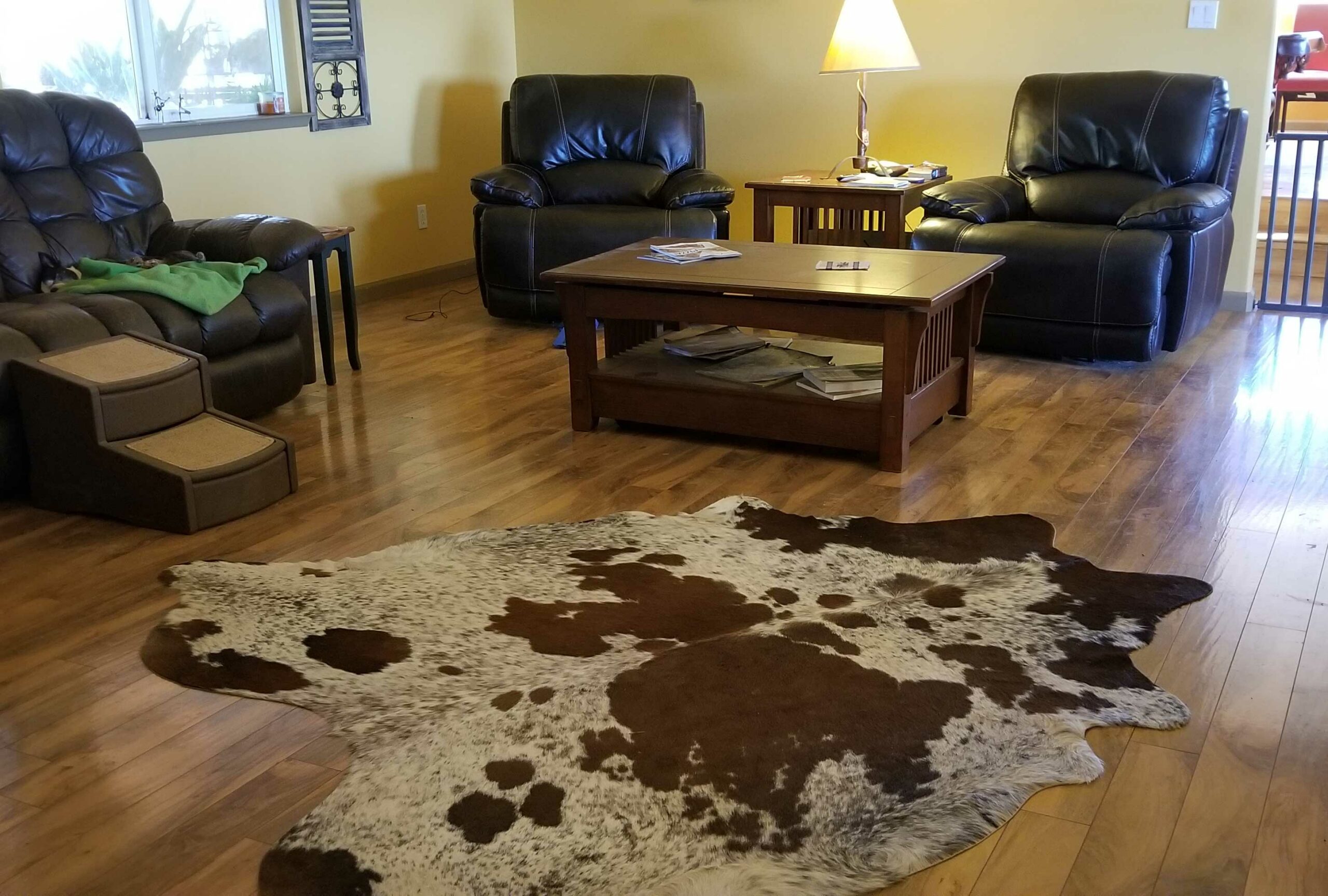 Round vs. Natural Shape: Choosing the Best Cowhide Rug Cut - Cowhides